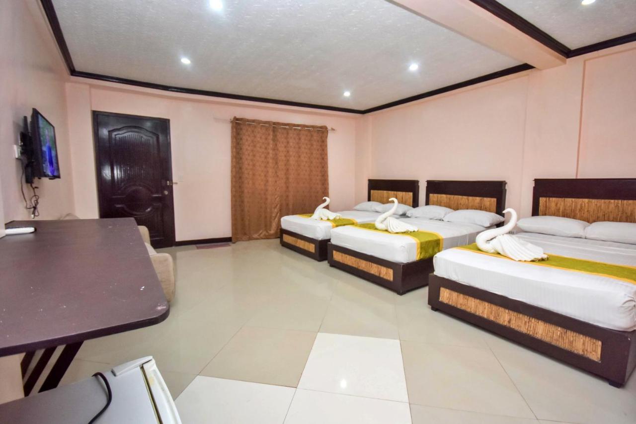 Bamboo Beach Resort & Restaurant Manoc-Manoc Экстерьер фото