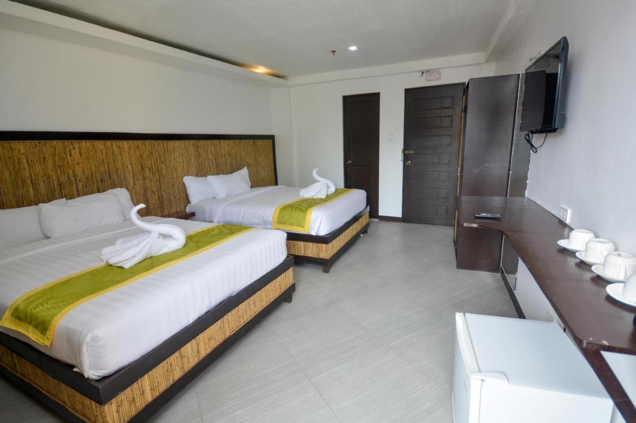 Bamboo Beach Resort & Restaurant Manoc-Manoc Экстерьер фото