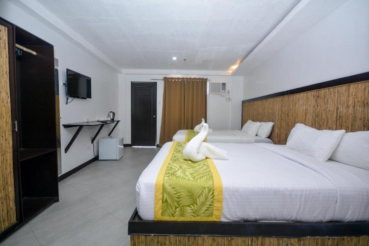 Bamboo Beach Resort & Restaurant Manoc-Manoc Экстерьер фото