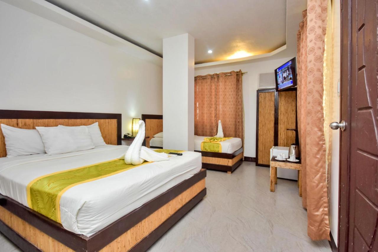 Bamboo Beach Resort & Restaurant Manoc-Manoc Экстерьер фото