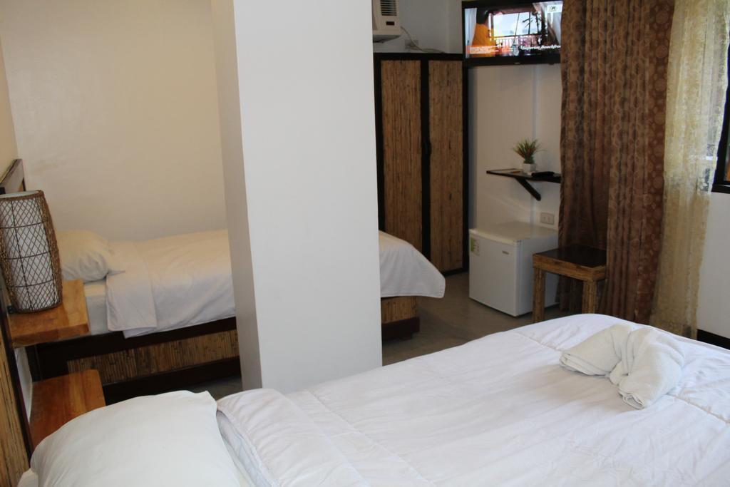 Bamboo Beach Resort & Restaurant Manoc-Manoc Экстерьер фото