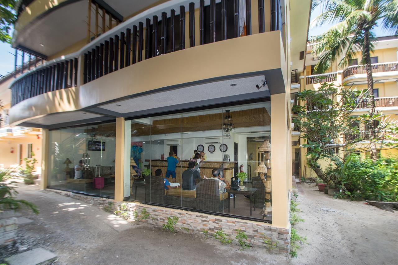 Bamboo Beach Resort & Restaurant Manoc-Manoc Экстерьер фото